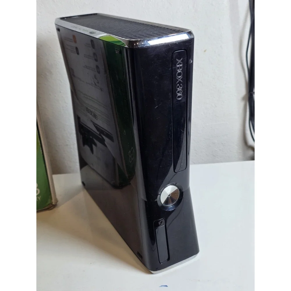 Microsoft Xbox 360 BOX SET. AS IS.